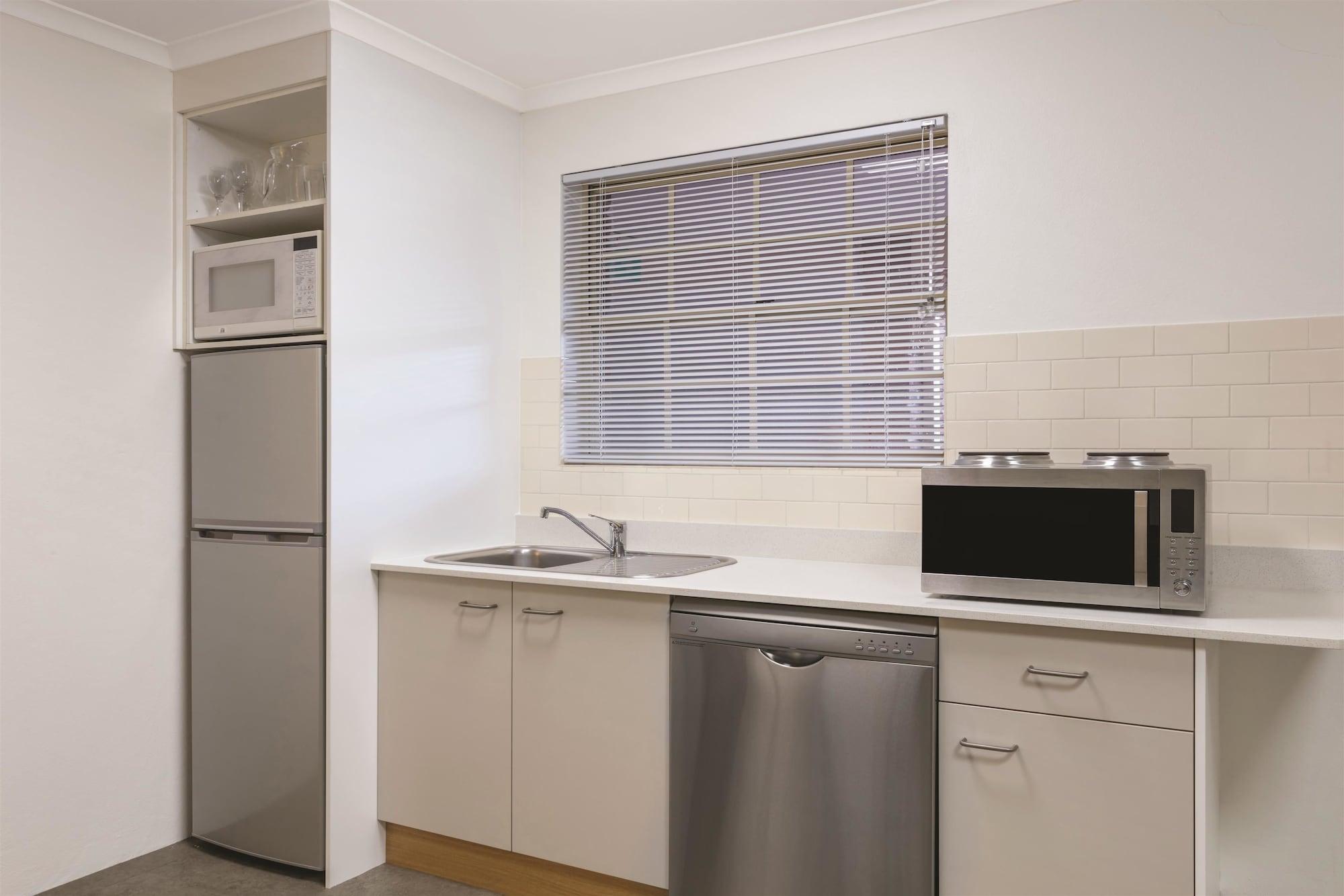 Adina Serviced Apartments Canberra Kingston Exterior foto