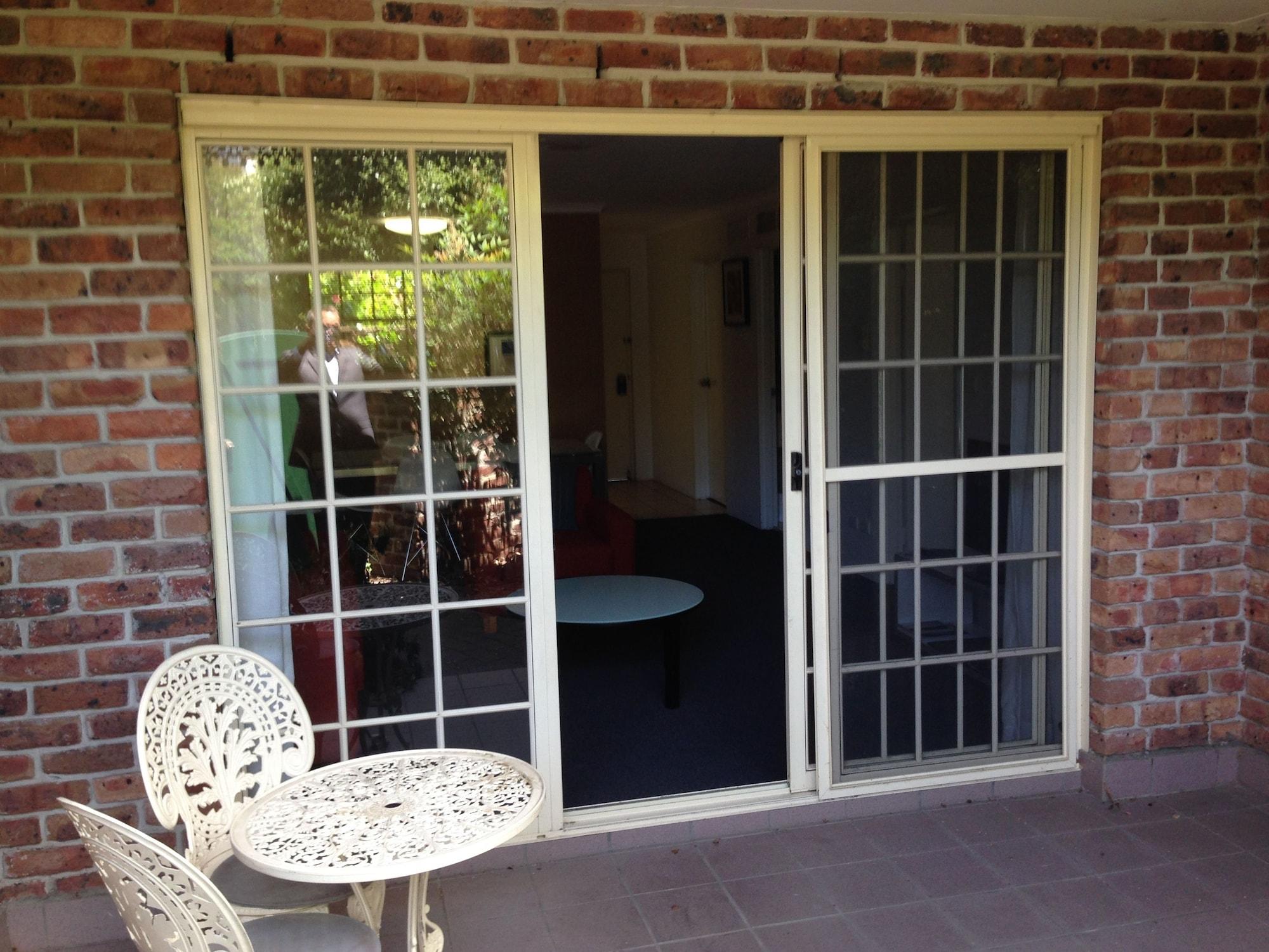 Adina Serviced Apartments Canberra Kingston Exterior foto