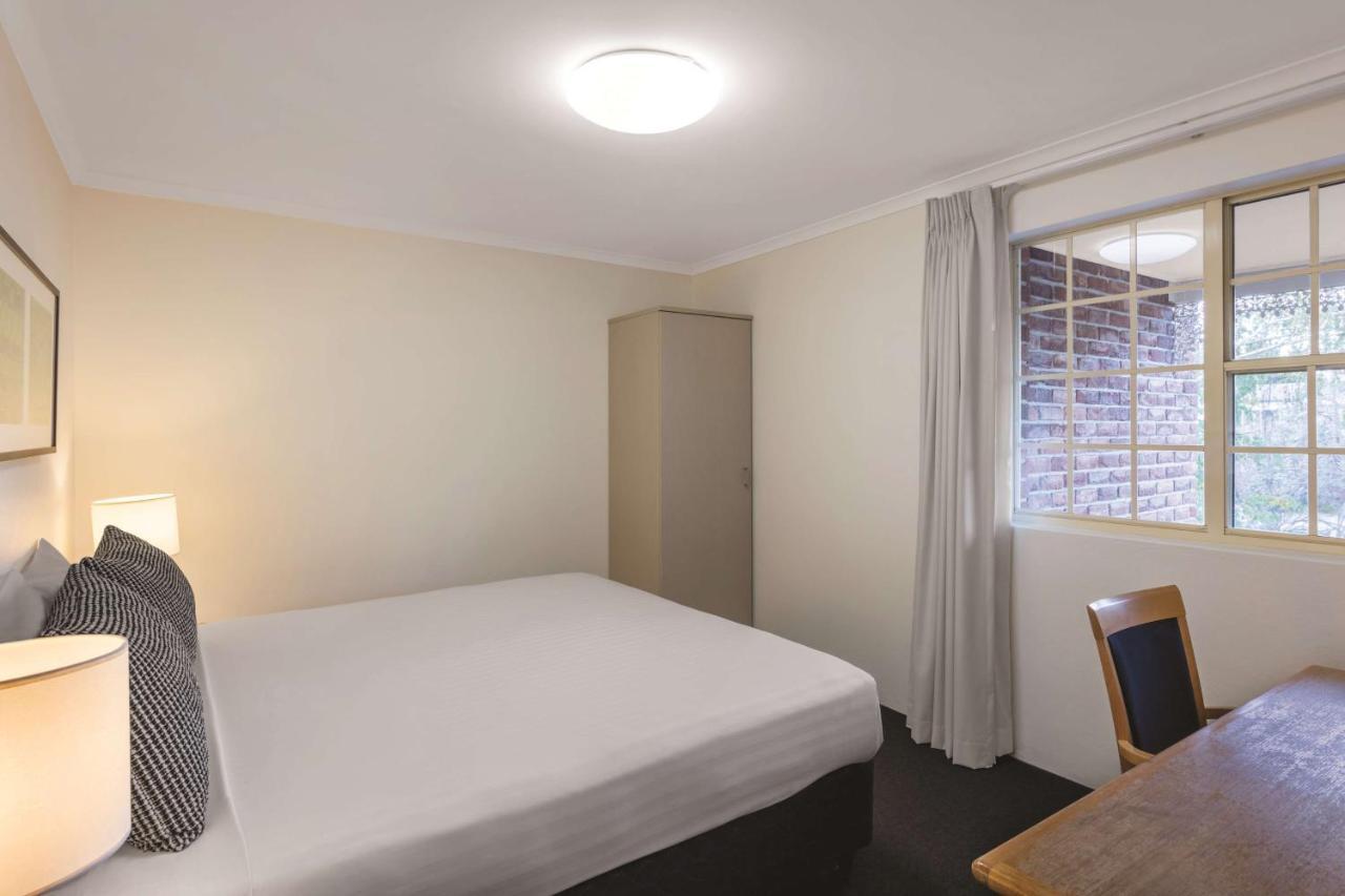Adina Serviced Apartments Canberra Kingston Exterior foto