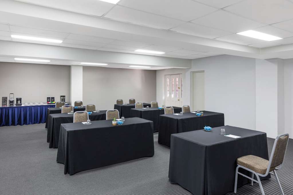 Adina Serviced Apartments Canberra Kingston Exterior foto