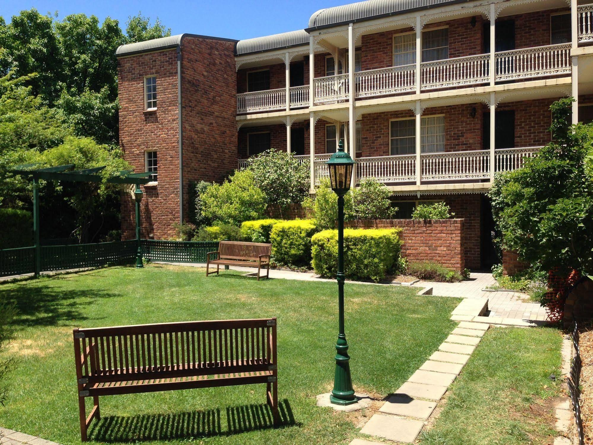 Adina Serviced Apartments Canberra Kingston Exterior foto