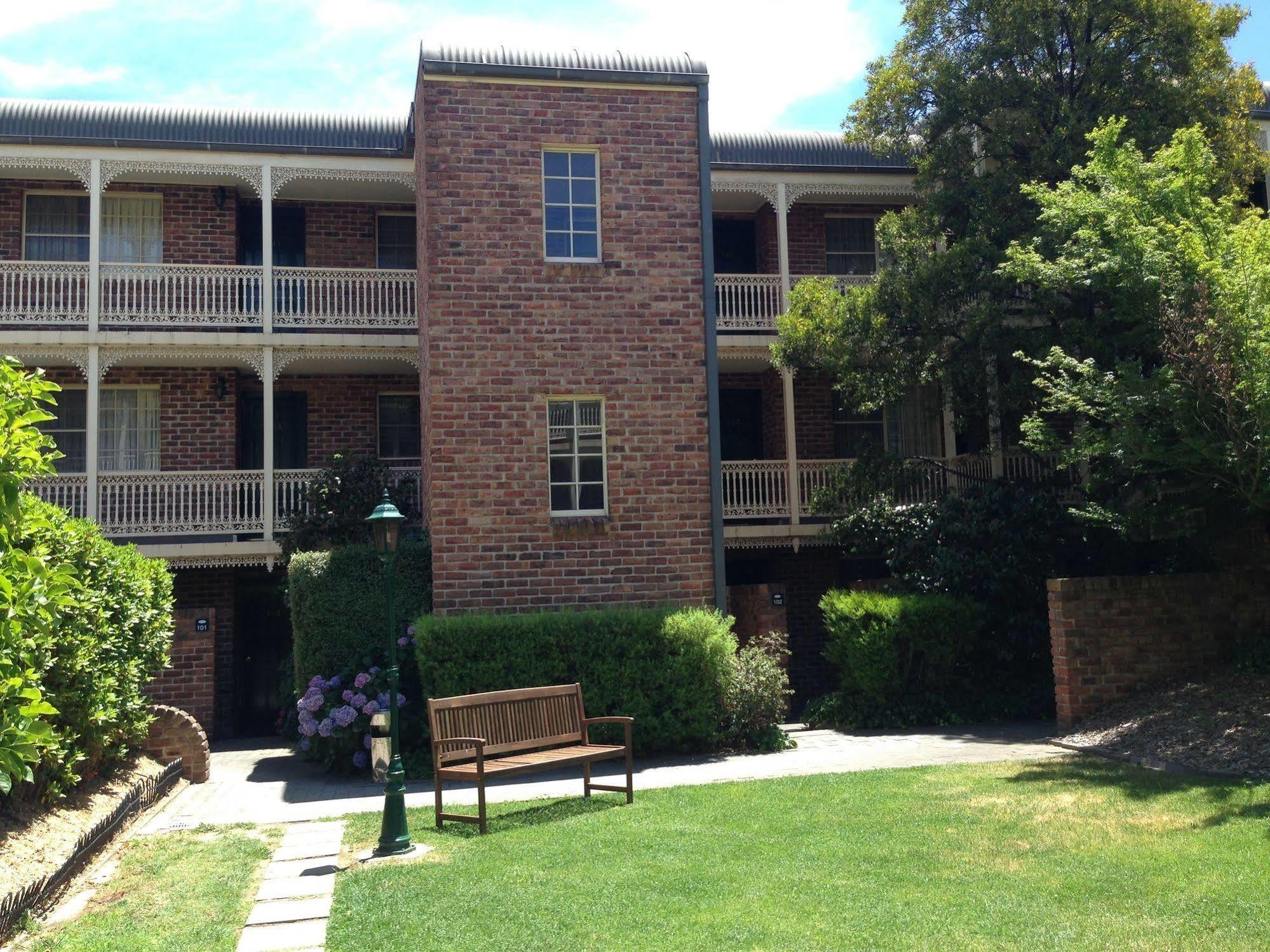 Adina Serviced Apartments Canberra Kingston Exterior foto