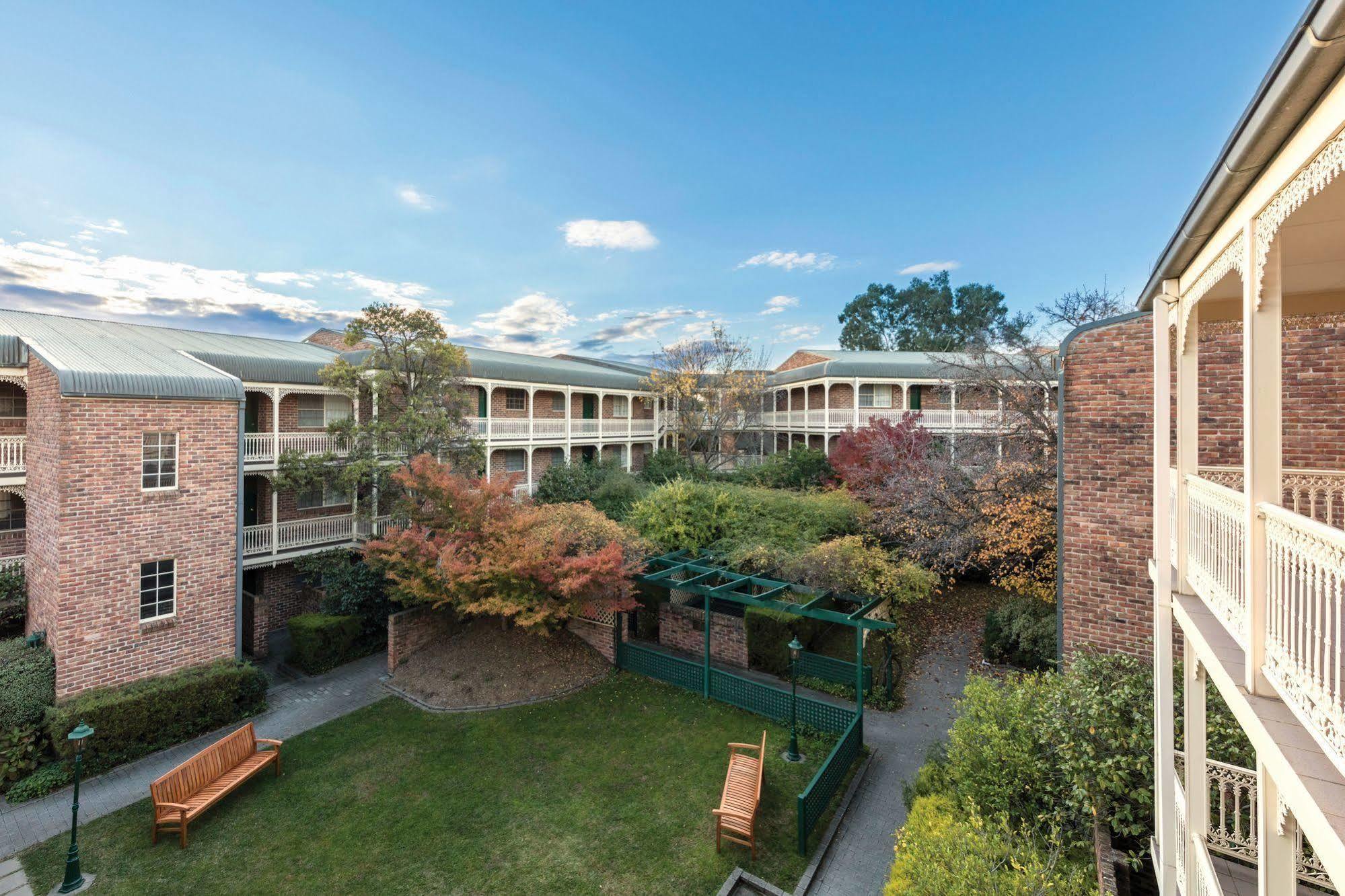 Adina Serviced Apartments Canberra Kingston Exterior foto